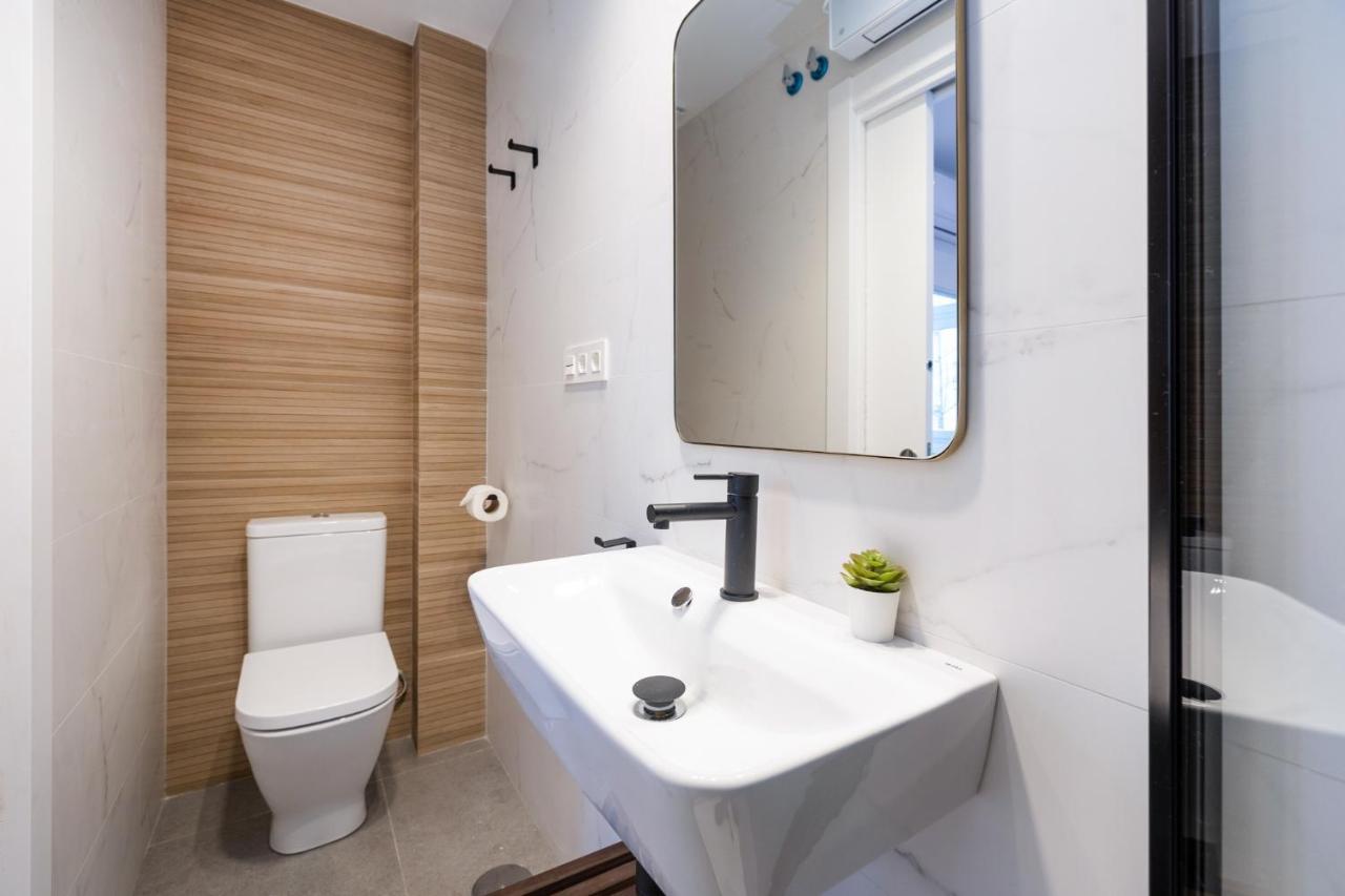 Luxury Gran Via Apartments Granada Bagian luar foto