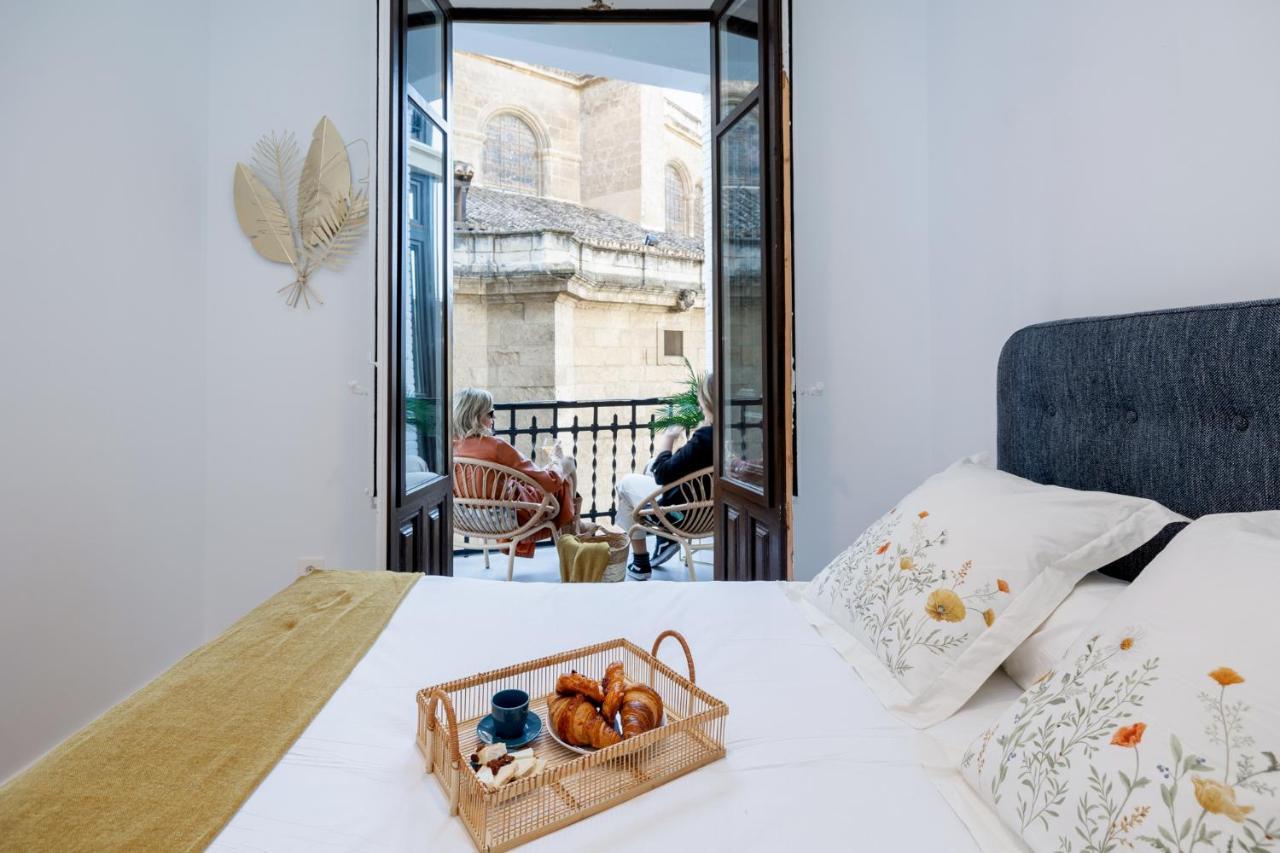 Luxury Gran Via Apartments Granada Bagian luar foto