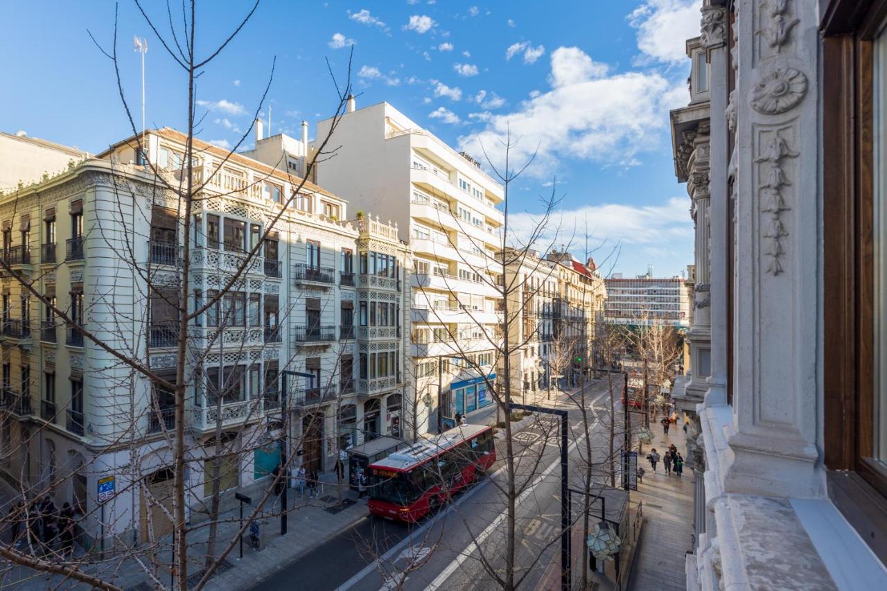 Luxury Gran Via Apartments Granada Bagian luar foto